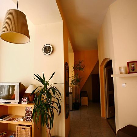 Keszi Panzió Hotel Budakeszi Exterior foto